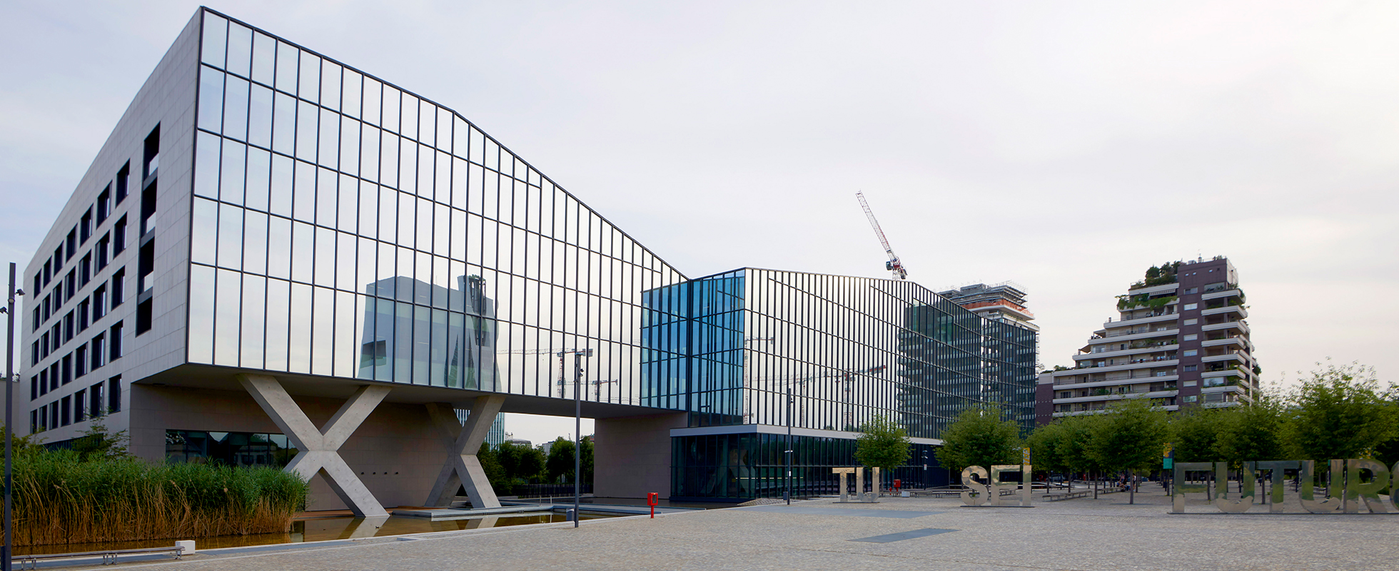 Solutions pour les Fondations: rehaussement de la place en face du nouveau quartier d’affaires Symbiosis à Milan