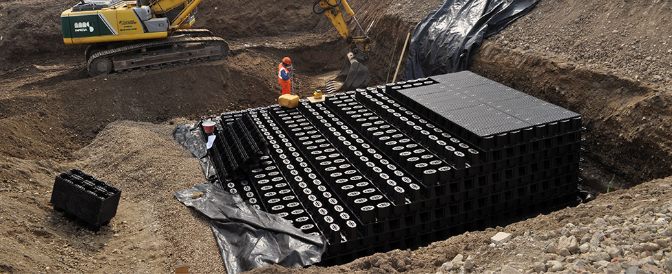 Water accumulation with Drainpanel for a car park at Linate Airport